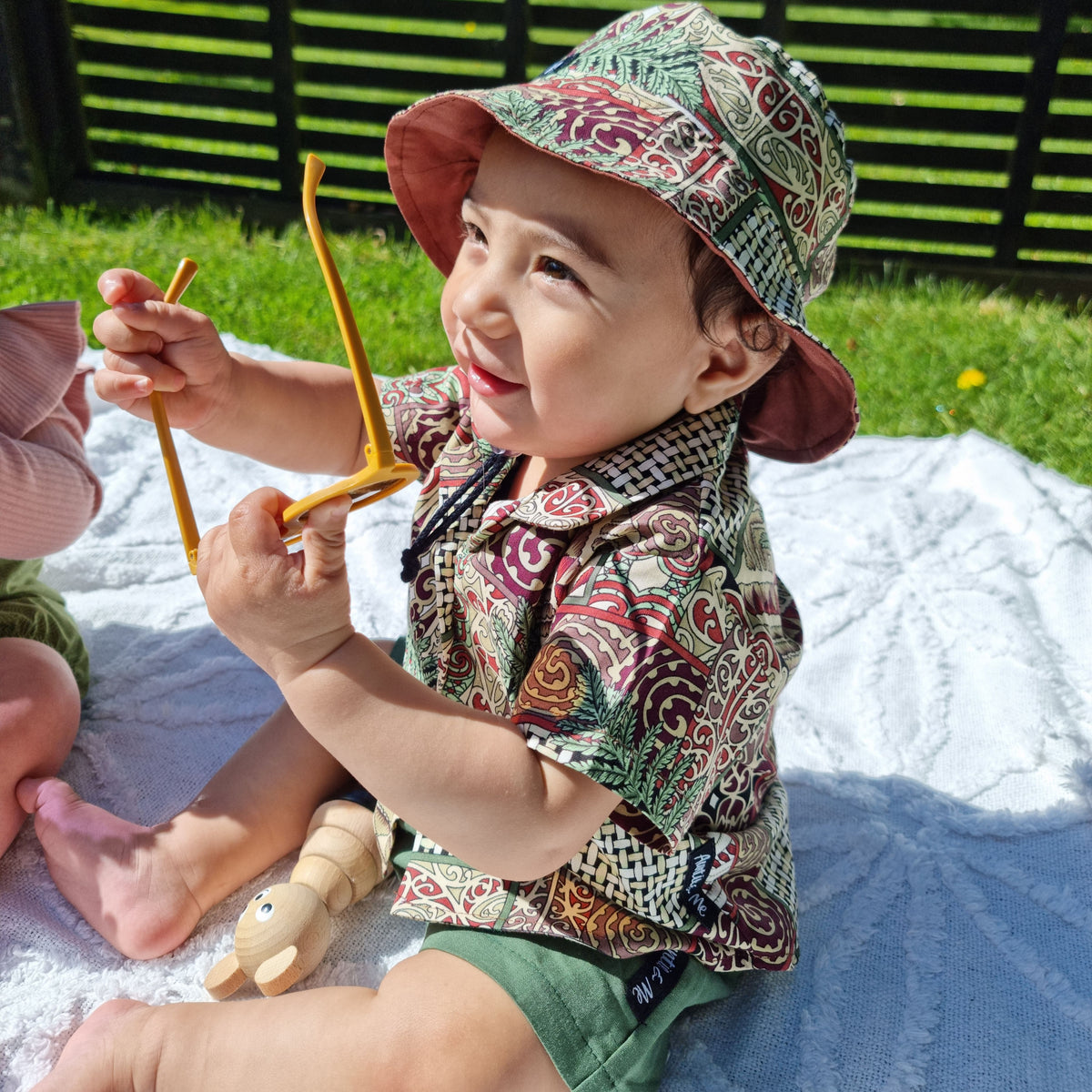 Aeteroa Design Short Sleeve Shirts - Aotearoa Design – Auntie and Me